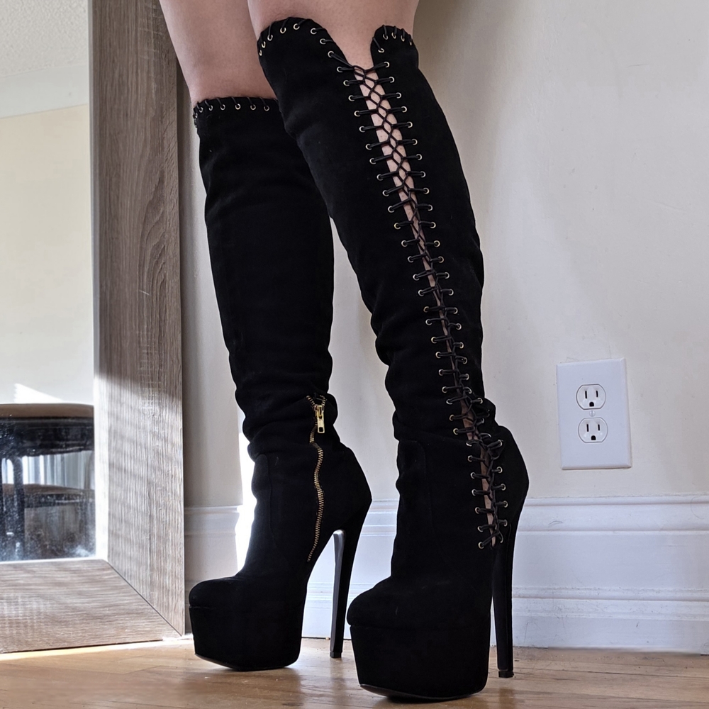 ☆London Trash Black Knee-High Platform Boots☆